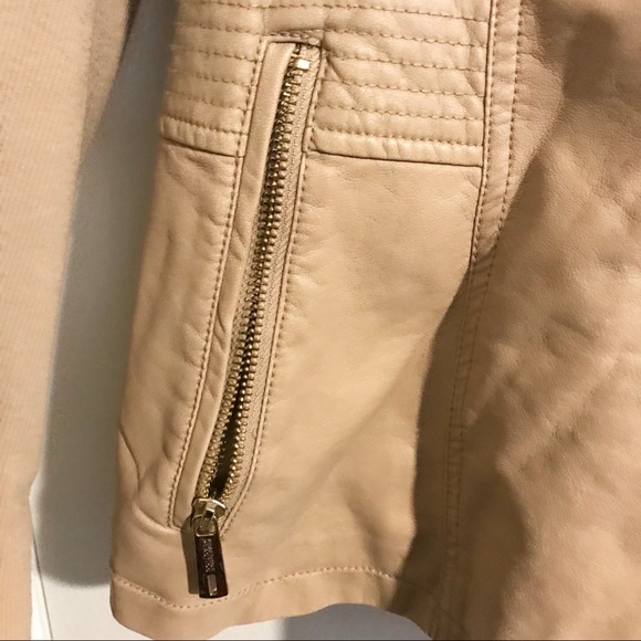 Kenneth Cole beige bomber jacket w/gold hardware - Picture 3 of 5